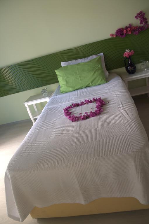Pasalimani Hotel Çeşme Værelse billede