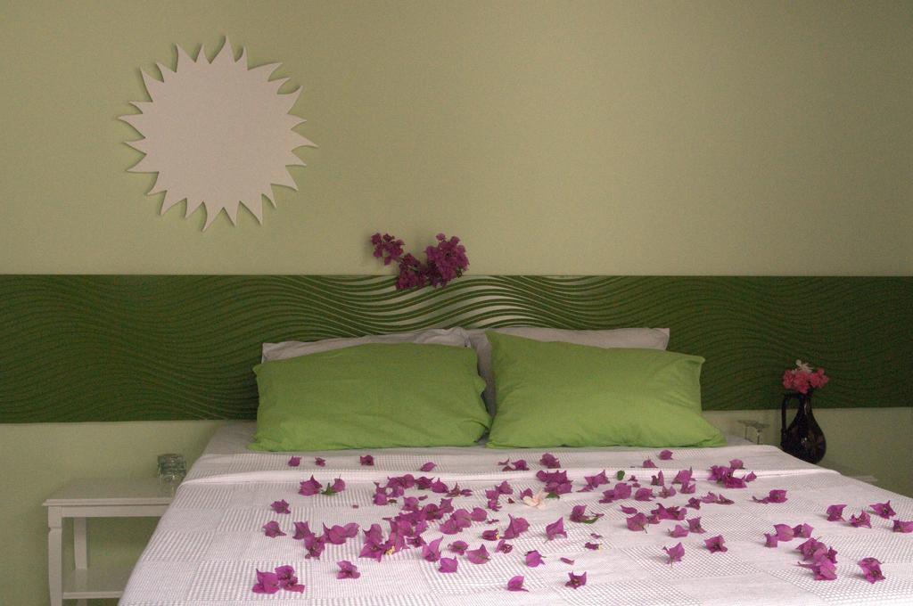 Pasalimani Hotel Çeşme Værelse billede