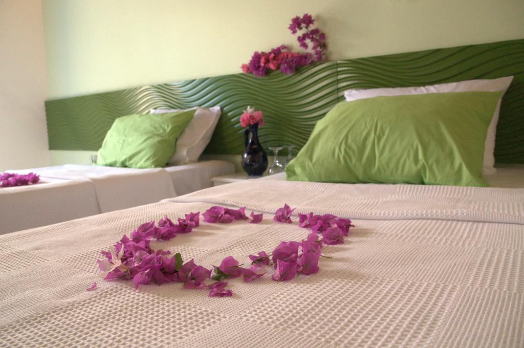 Pasalimani Hotel Çeşme Værelse billede